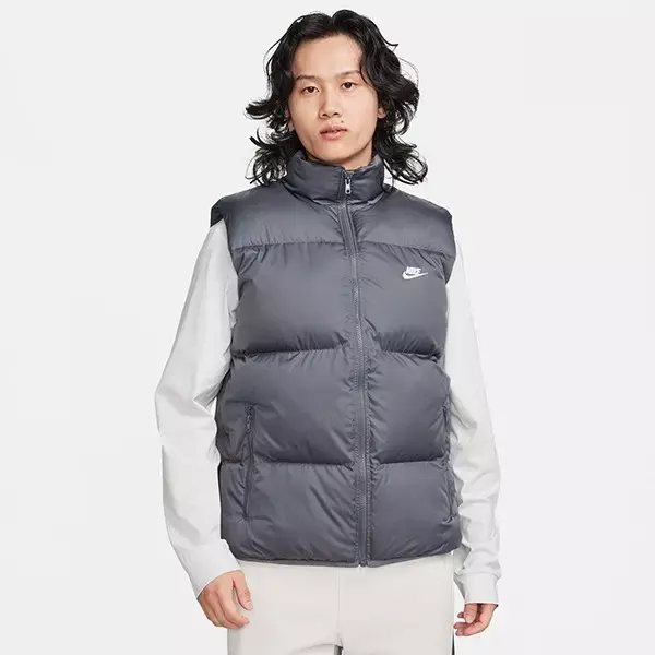 ナイキ NSW クラブ 撥水パディングベスト